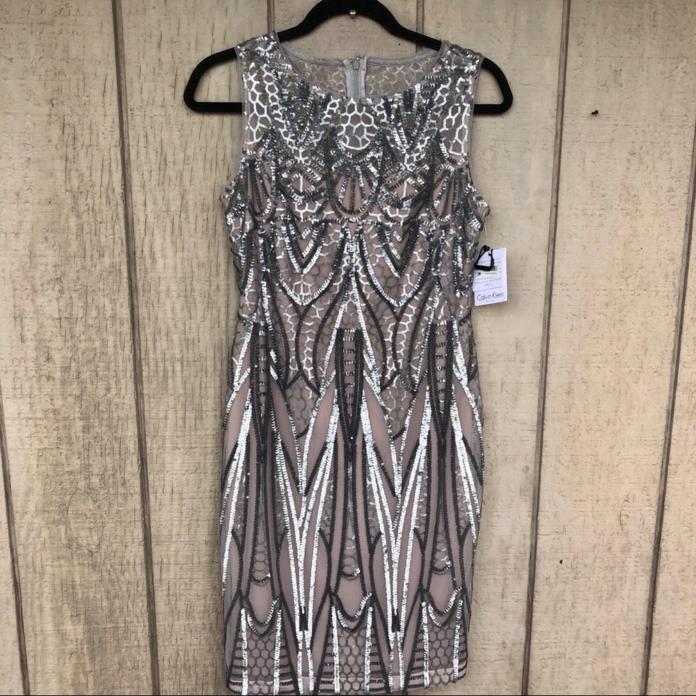 🆕 Calvin Klein Sleeveless Sequined Dress size 4